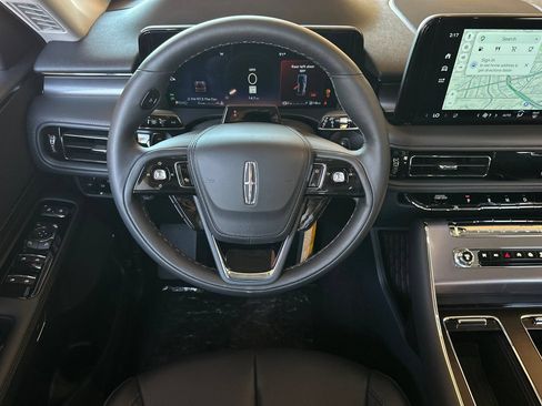 New 2026 Lincoln Aviator 2WD w/ Jet Appearance Package image 13