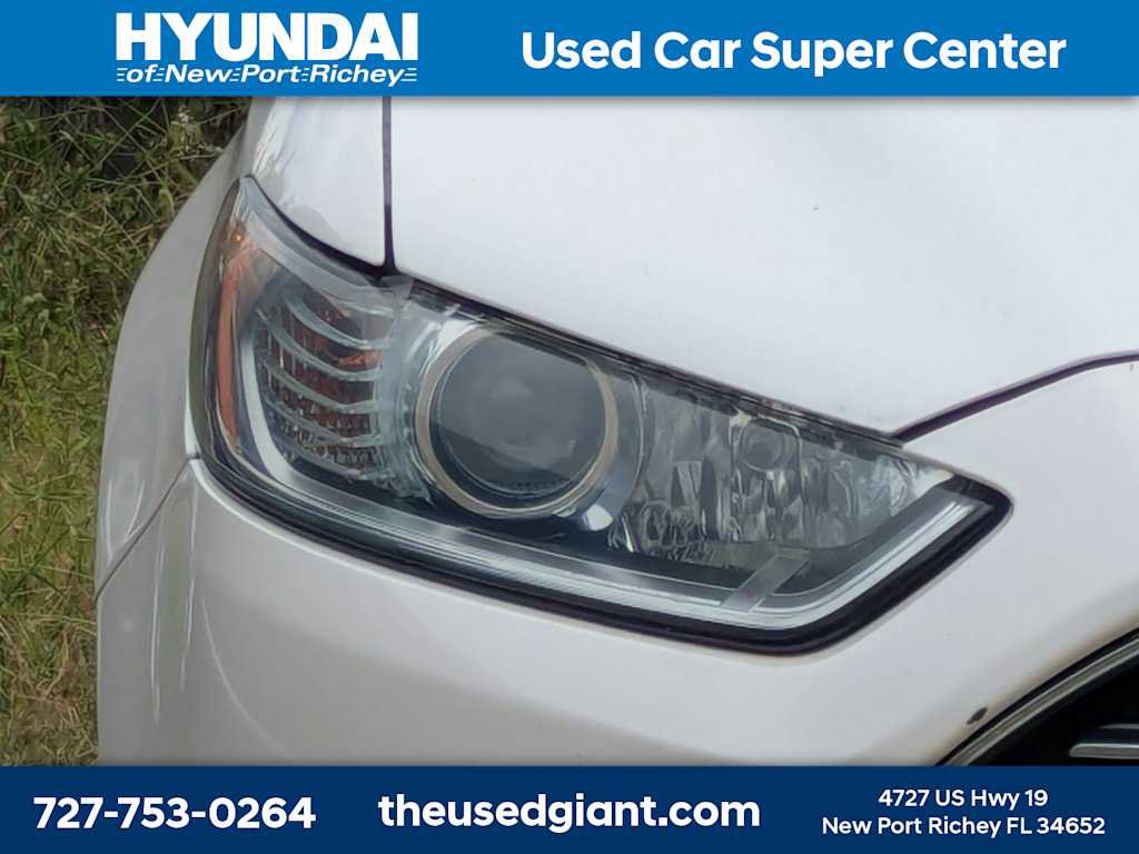 Used 2013 Ford Fusion SE FWD image 8