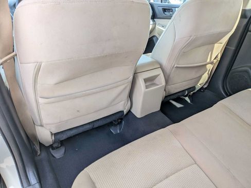 Used 2016 Subaru Outback 2.5i Premium AWD/4WD image 17