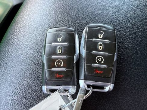 Used 2020 RAM 1500 Big Horn AWD/4WD image 20