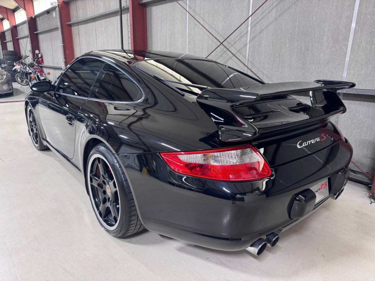 Used 2006 Porsche 911 Carrera S RWD image 8