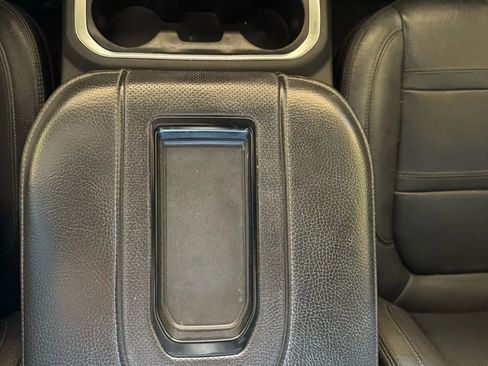 Used 2019 GMC Sierra 1500 Denali w/ Technology Package image 16