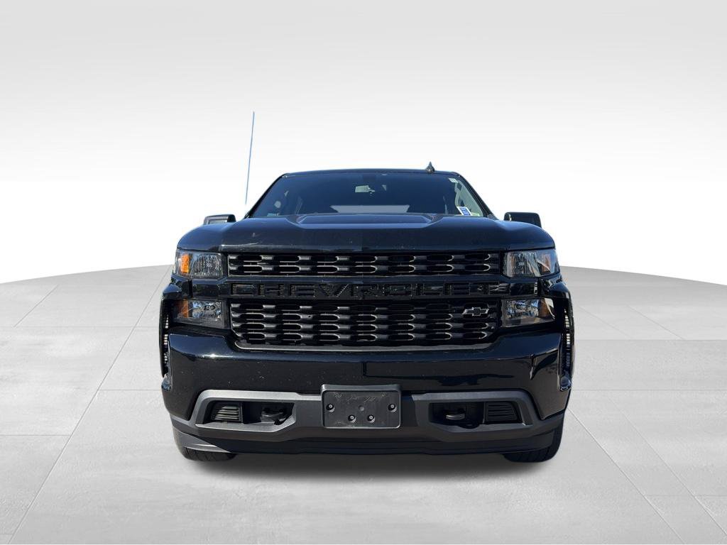 Used 2020 Chevrolet Silverado 1500 Custom w/ Custom Value Package AWD/4WD image 11