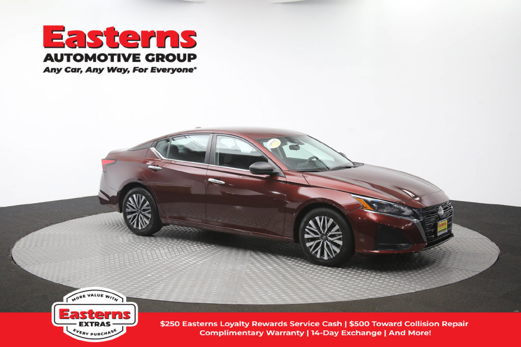 Used 2024 Nissan Altima 2.5 SV FWD image 51