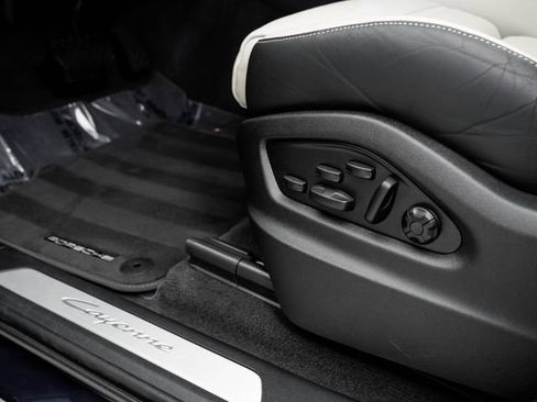Certified 2026 Porsche Cayenne AWD/4WD image 12
