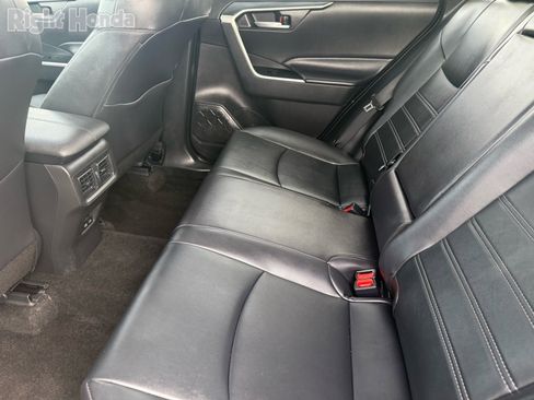 Used 2025 Toyota RAV4 XLE Premium image 25