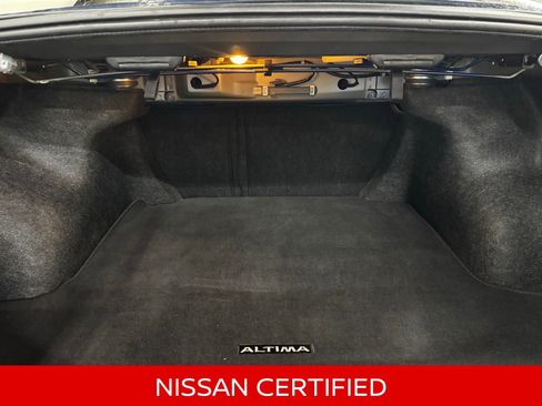 Certified 2025 Nissan Altima 2.5 SR FWD image 37