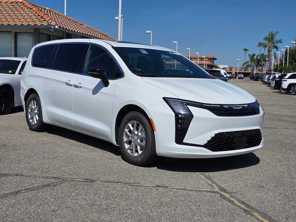 New 2027 Chrysler Pacifica Select w/ Family Tech Group FWD image 1