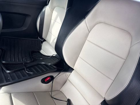 Used 2015 Ford Mustang GT Premium image 27