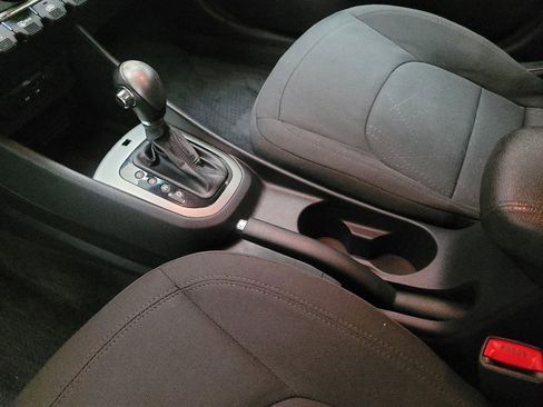 Used 2012 Kia Rio SX image 26