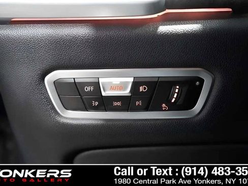 Used 2022 BMW X5 xDrive40i w/ Premium Package image 14