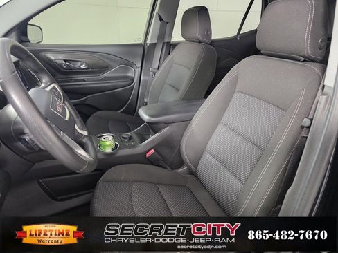 Used 2022 GMC Terrain SLE w/ Driver Convenience Package image 9