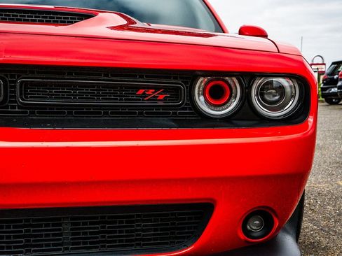 Used 2022 Dodge Challenger R/T w/ Blacktop Package RWD image 9