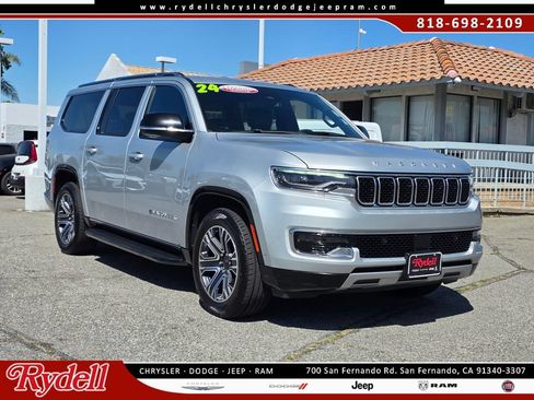 Certified 2024 Jeep Wagoneer L Series II RWD image 1