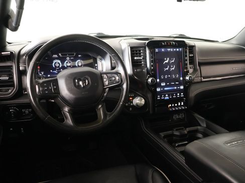Used 2023 RAM 1500 Limited AWD/4WD image 2
