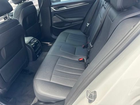 Used 2023 BMW 540i w/ M Sport Package RWD image 16
