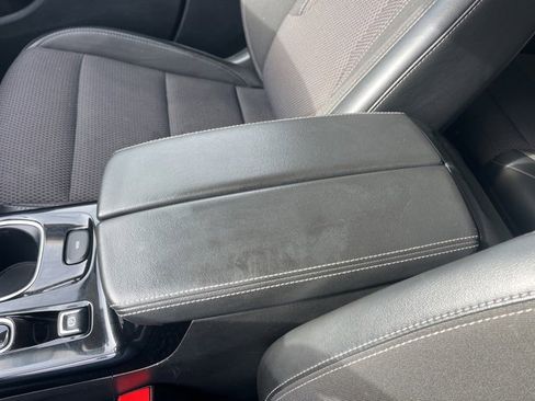 Used 2023 Buick Envision Preferred image 31