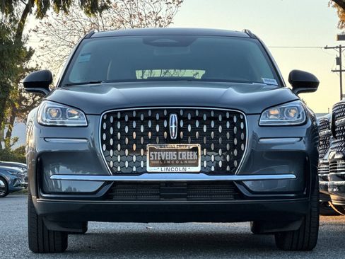 New 2025 Lincoln Corsair Grand Touring image 3