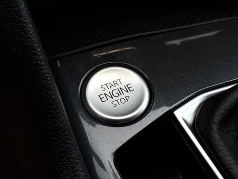 Certified 2023 Volkswagen Tiguan S FWD image 30