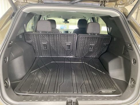 Used 2023 Chevrolet Equinox LT image 8