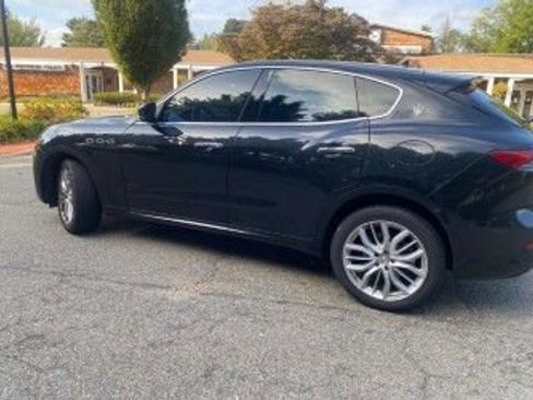 Used 2022 Maserati Levante GT image 6