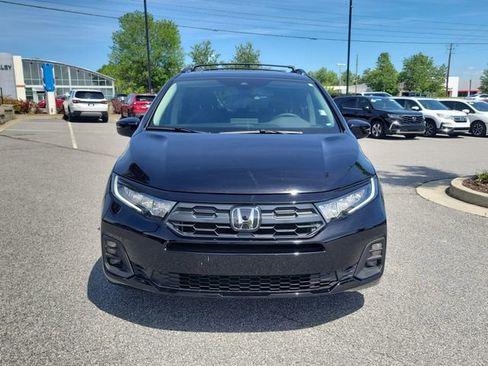 Certified 2026 Honda Odyssey EX-L image 2