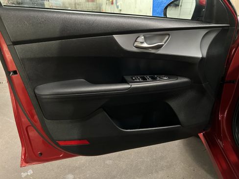 Used 2023 Kia Forte LXS w/ LXS Technology Package image 14