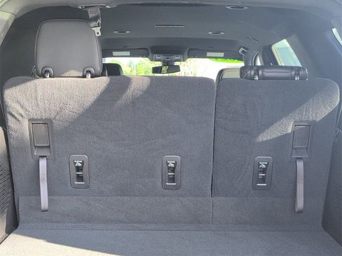 Used 2021 Chevrolet Tahoe RST image 5