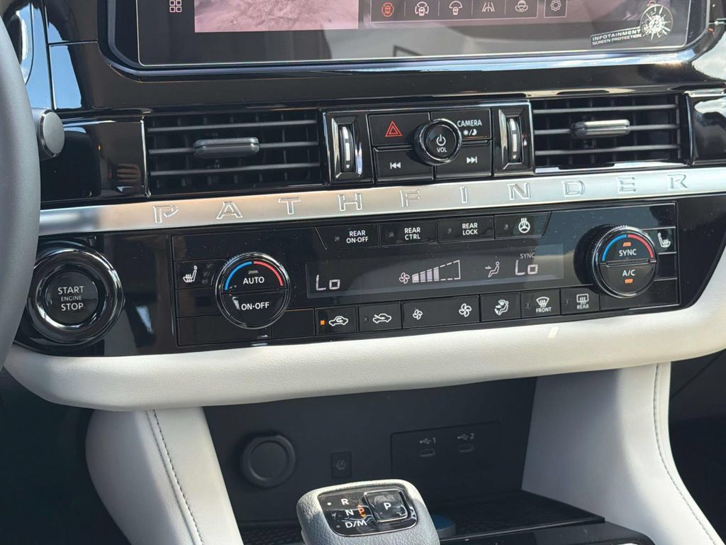 New 2026 Nissan Pathfinder SL AWD/4WD image 16