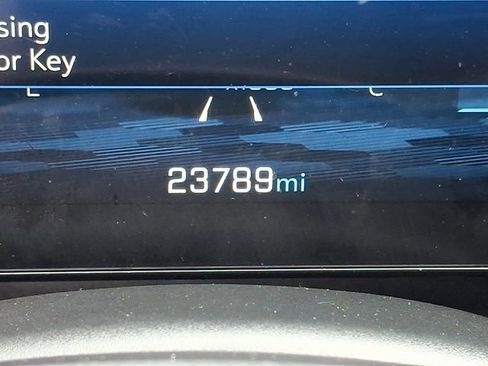 Used 2025 Chevrolet Equinox LT FWD image 18