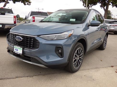 New 2025 Ford Escape SE w/ PHEV Premium Package image 33