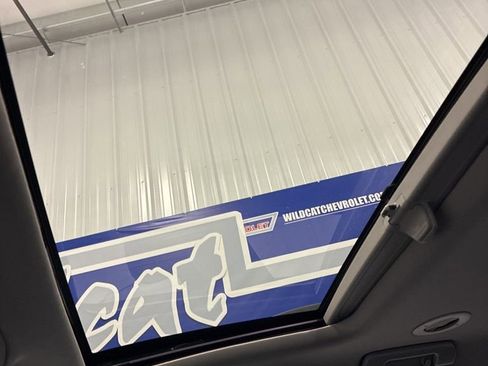 Used 2017 GMC Acadia SLT image 32