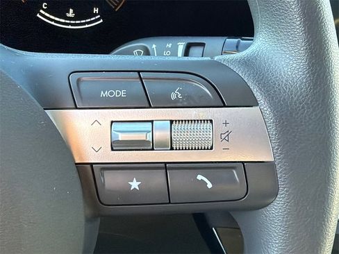 Certified 2025 Hyundai Sonata SE image 25