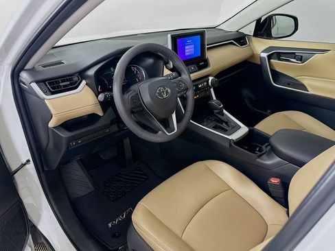 Certified 2023 Toyota RAV4 XLE Premium image 9