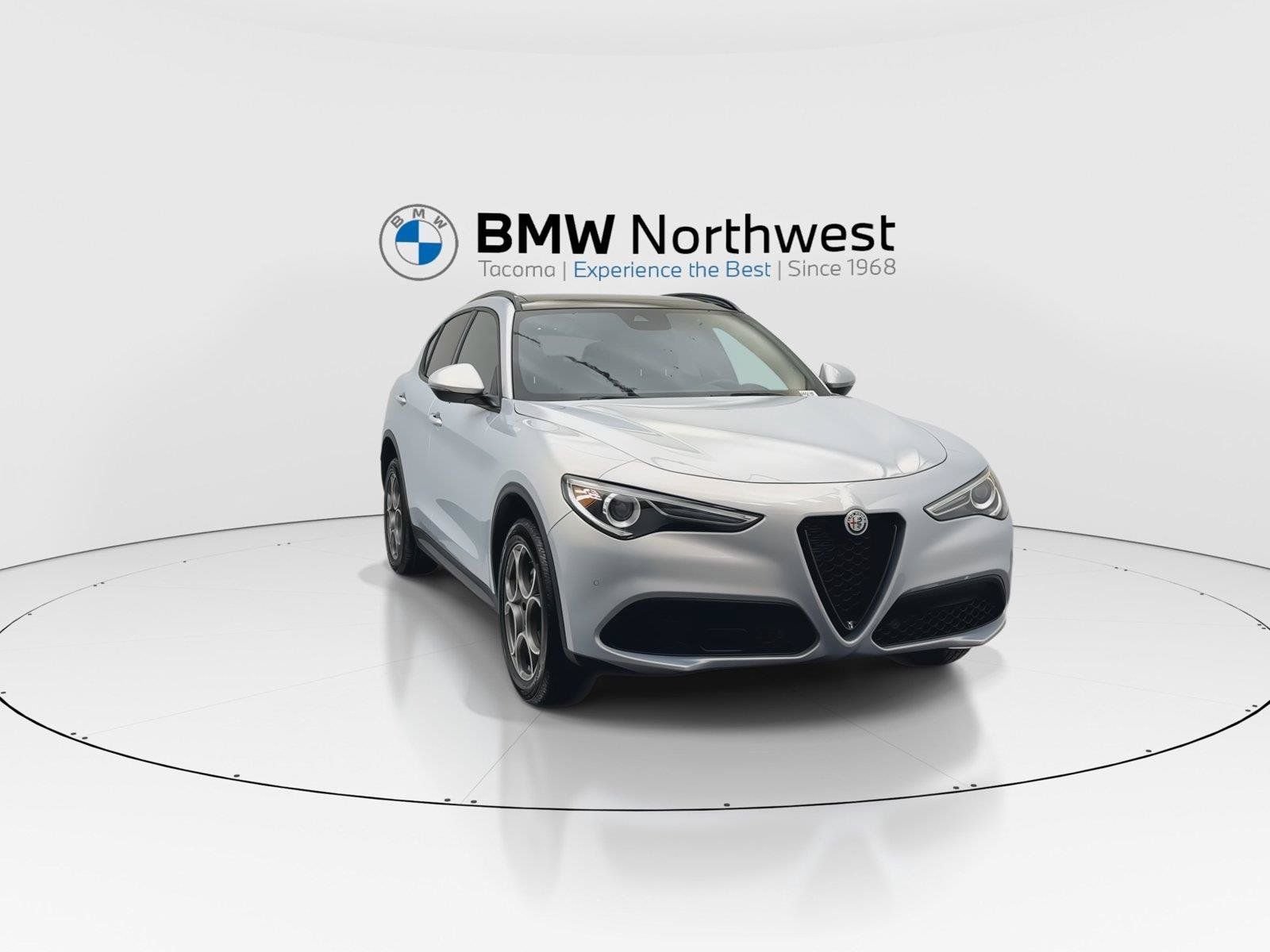 Used 2023 Alfa Romeo Stelvio Sprint AWD/4WD image 6