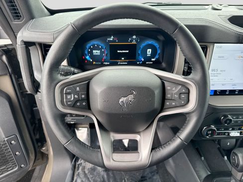 Used 2025 Ford Bronco Outer Banks AWD/4WD image 29