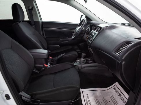 Used 2015 Mitsubishi Outlander Sport ES AWD/4WD image 16