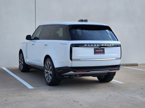 New 2026 Land Rover Range Rover Long Wheelbase Autobiography image 3