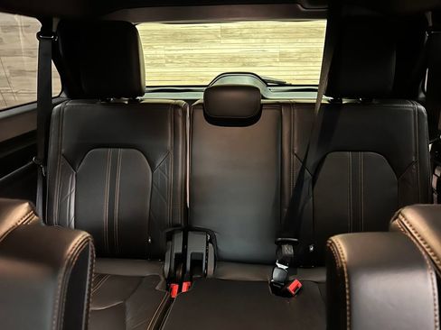 Used 2023 Ford Expedition Max Platinum AWD/4WD image 26