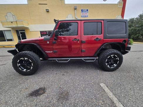 Used 2013 Jeep Wrangler Unlimited Sport w/ Connectivity Group image 12