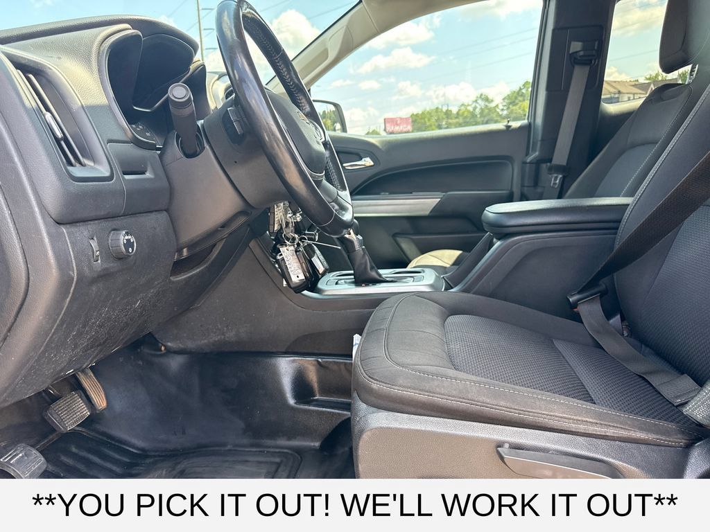 Used 2022 Chevrolet Colorado LT w/ Fleet Safety Package RWD image 19