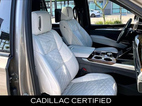 Certified 2025 Cadillac Escalade Sport Platinum AWD/4WD image 9
