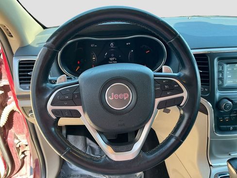Used 2016 Jeep Grand Cherokee Laredo AWD/4WD image 11