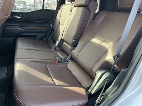 Used 2024 Toyota Land Cruiser image 22