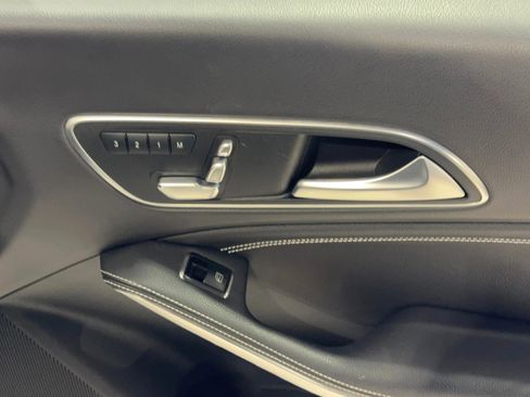 Used 2017 Mercedes-Benz CLA 250 image 28