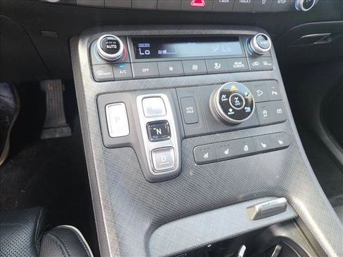 Used 2024 Hyundai Palisade Limited AWD/4WD image 19