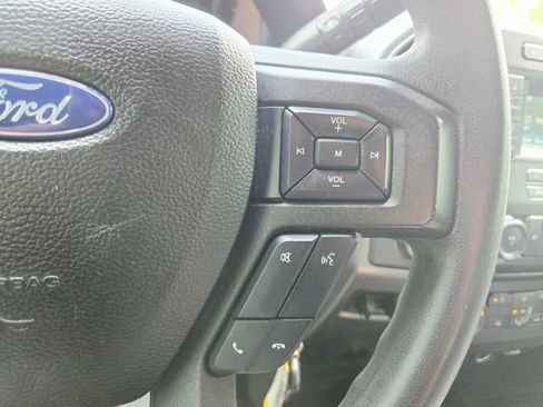 Used 2015 Ford F250 XL w/ Power Equipment Group AWD/4WD image 19