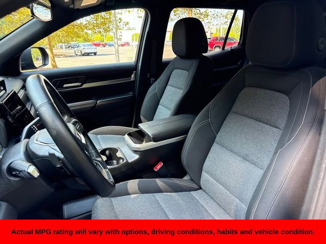 Used 2025 GMC Terrain Elevation AWD/4WD image 17
