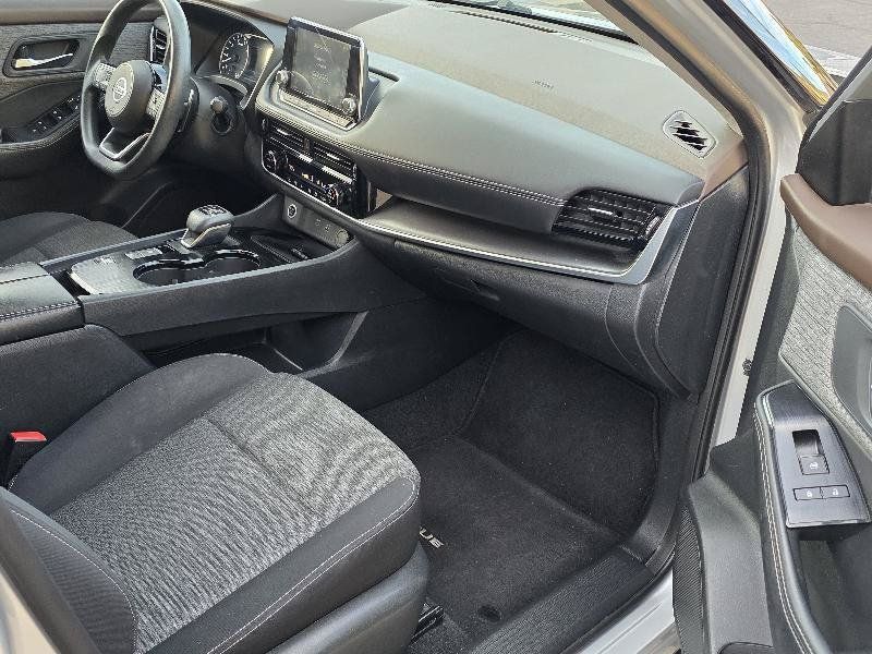 Used 2021 Nissan Rogue SV FWD image 10
