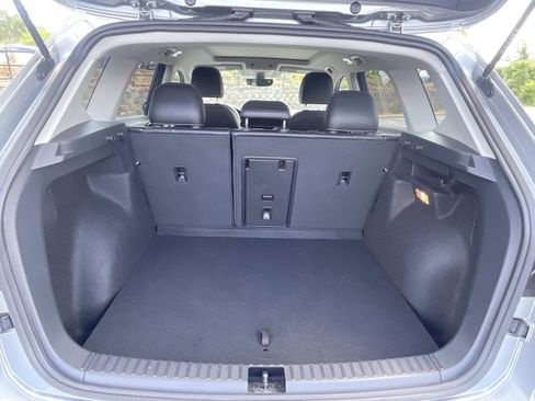 Certified 2023 Volkswagen Taos SEL AWD/4WD image 9